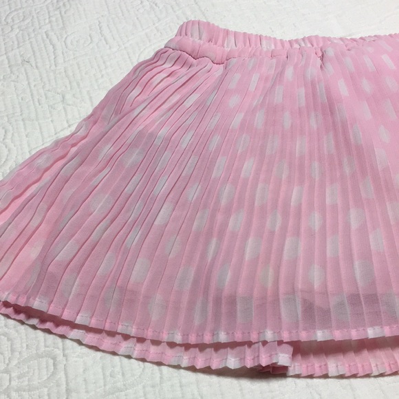 2T (4/$20) Pleated Skort by Joe Fresh - Picture 13 of 16